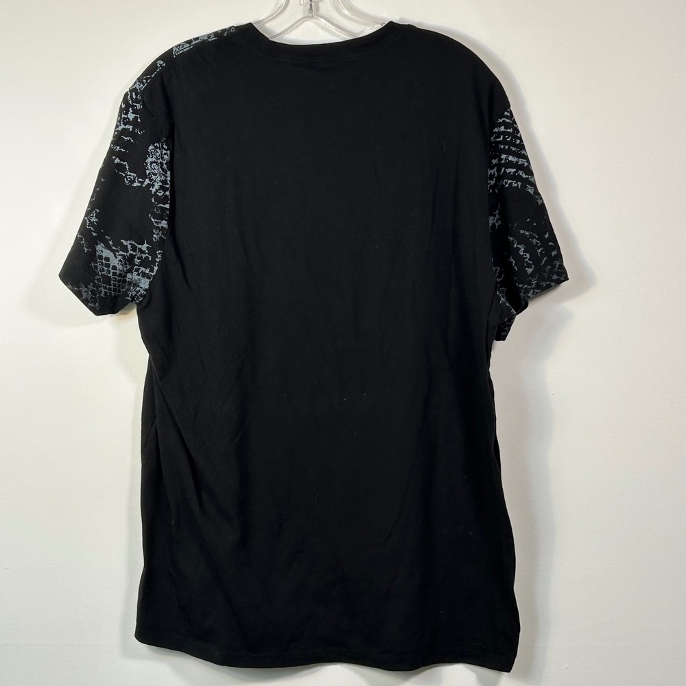 Guess Los Angeles Black Panther Graphic T‎ Shirt Studded Logo XXL Mens Black Tee - Picture 2 of 7